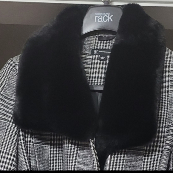 NWT INC International Plaid Black/ White Fur Collor Jacket sz L - Picture 15 of 15